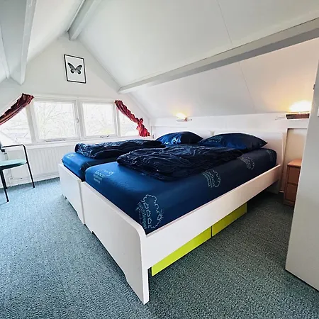 Дом отдыха Bungalowpark - Delta 120