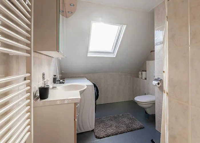 Bungalowpark - Delta 120 *