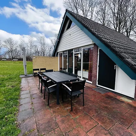 בית נופש Bungalowpark - Delta 120